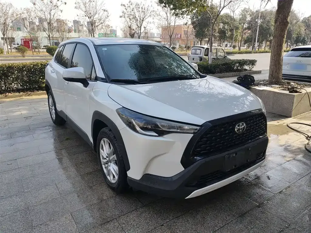 Toyota Corolla Cross 2022 из CN, фото 9