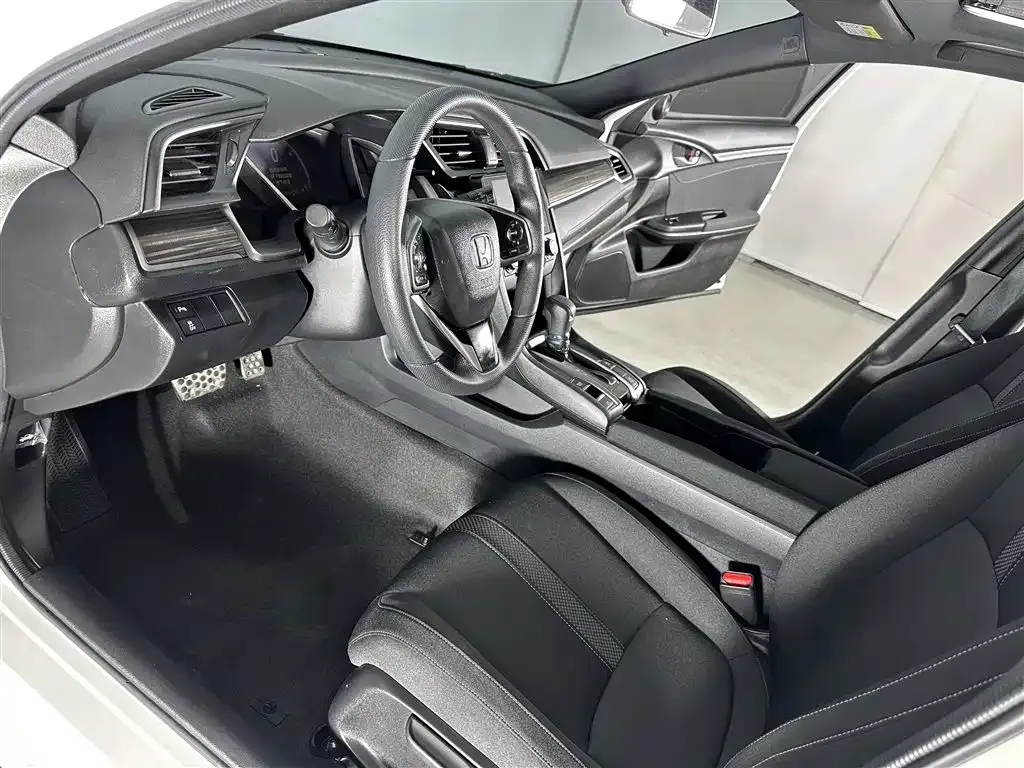 Honda Civic — фото 4