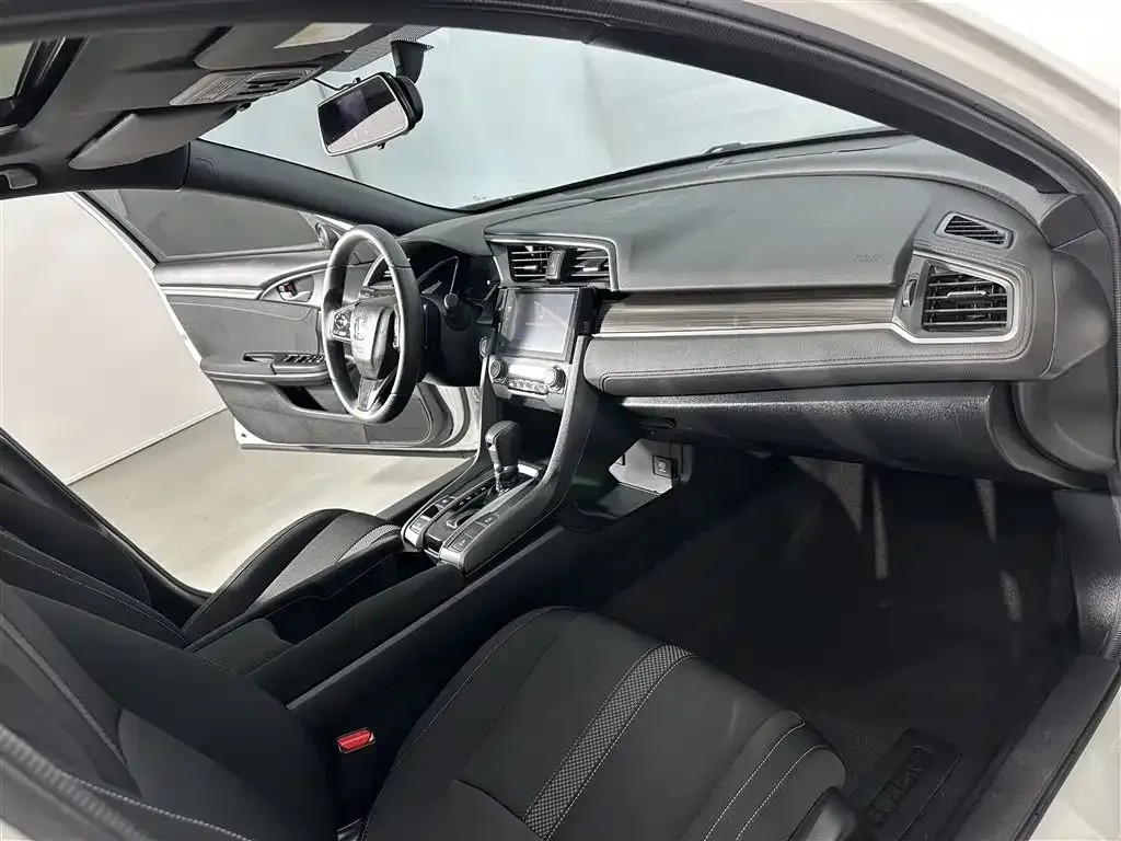 Honda Civic — фото 7