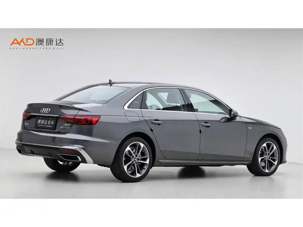 Audi A4L 2023 из CN, фото 2