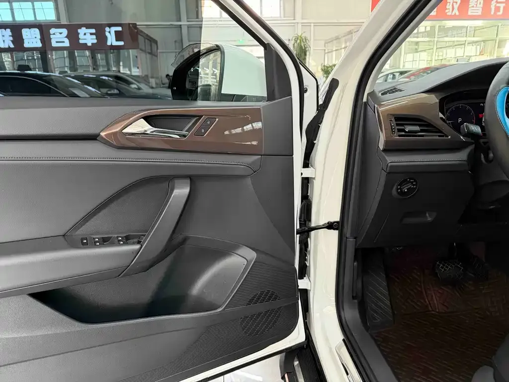 Volkswagen Tharu 2022 из CN, фото 10