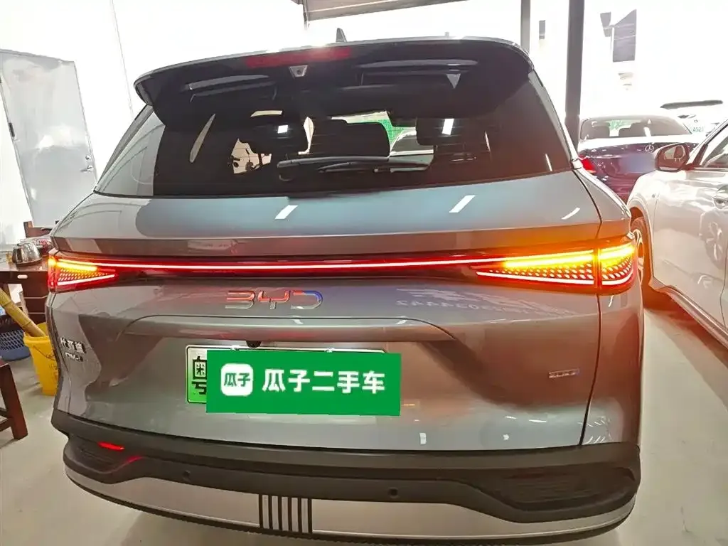 BYD Seal 05 DM-i — фото 10