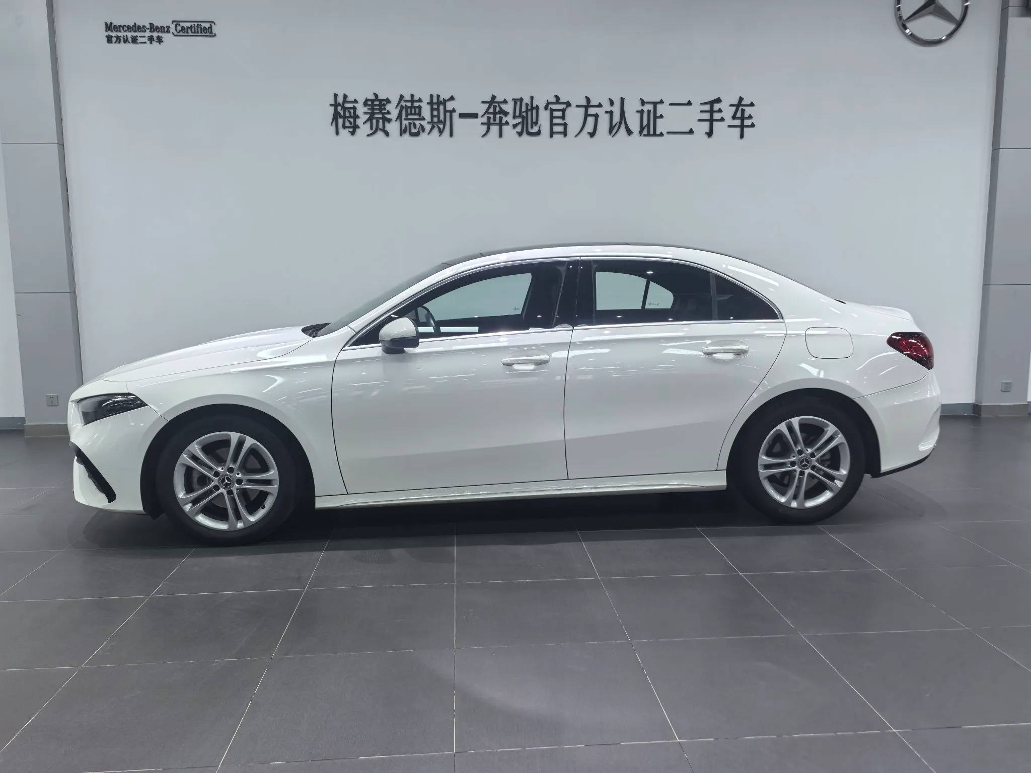 Mercedes-Benz A-Class — фото 10