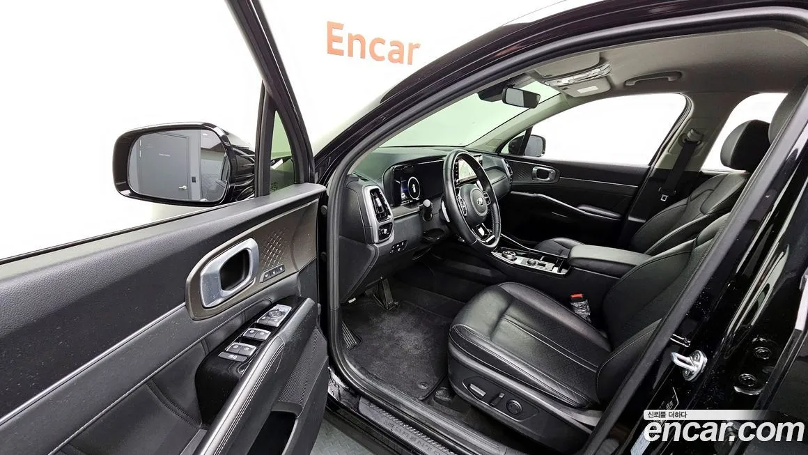 Kia Sorento — фото 6