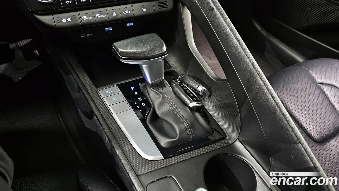Hyundai AVANTE — фото 3