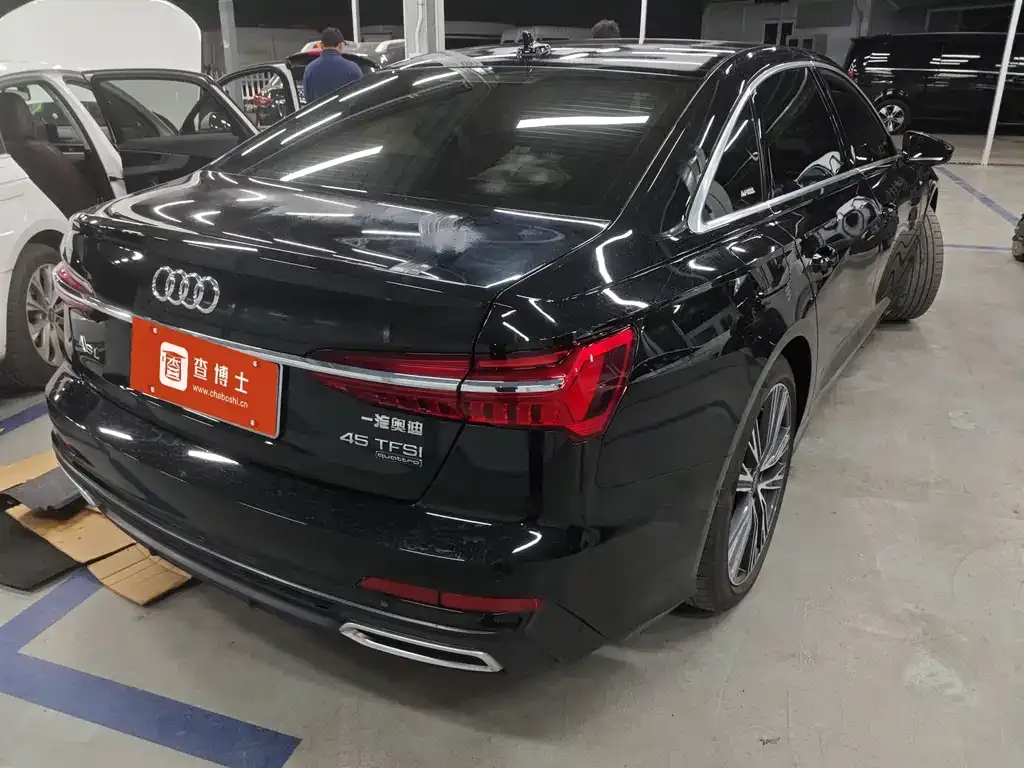 Audi A6L 2022 из CN, фото 7