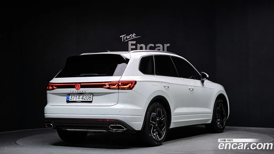 Volkswagen Touareg — фото 2
