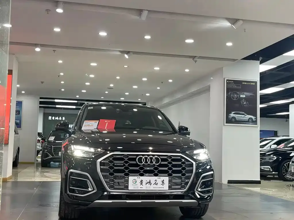 Audi Q5L — фото 7