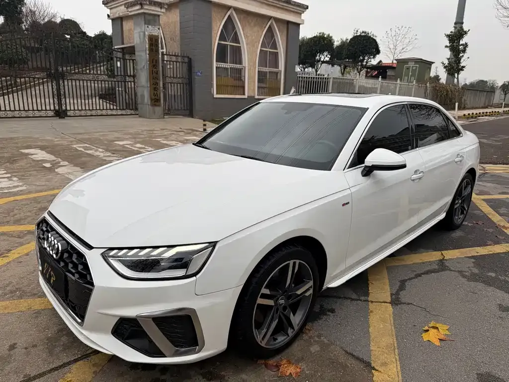 Audi A4L 2021 из CN, фото 1