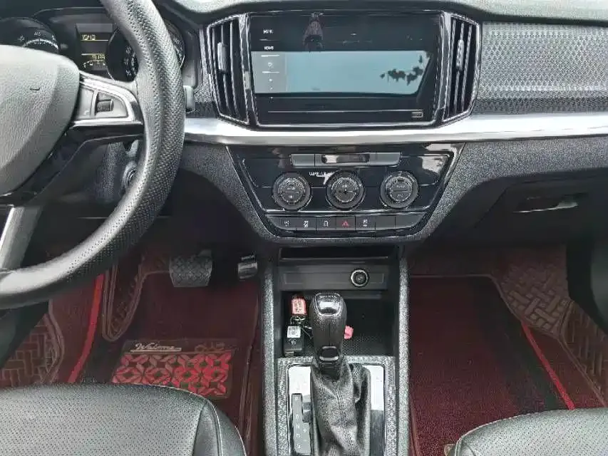Skoda Kamiq — фото 2