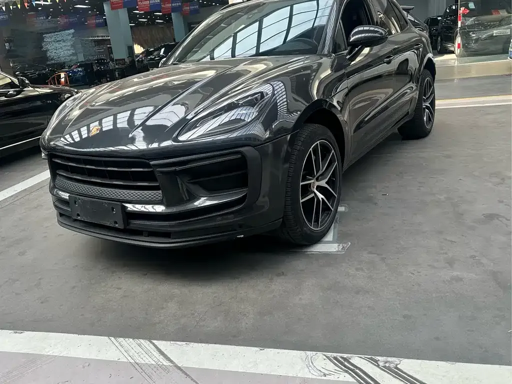 Porsche Macan — фото 1