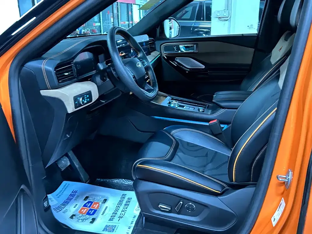 Ford Explorer 2024 из CN, фото 3