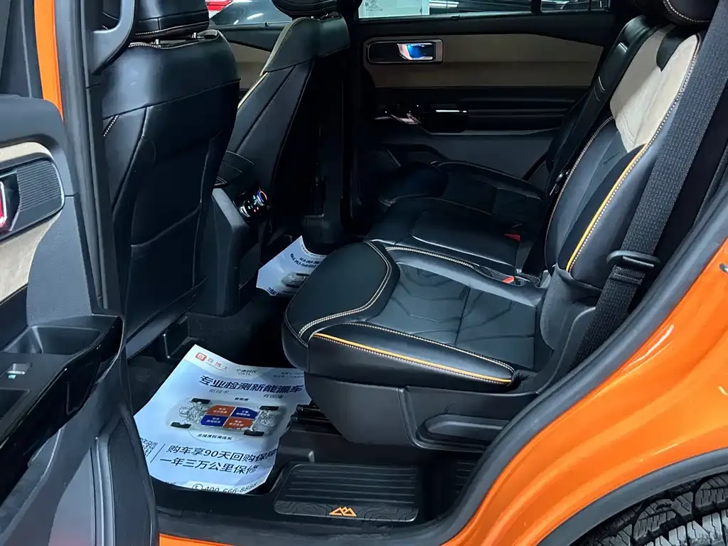 Ford Explorer 2024 из CN, фото 5
