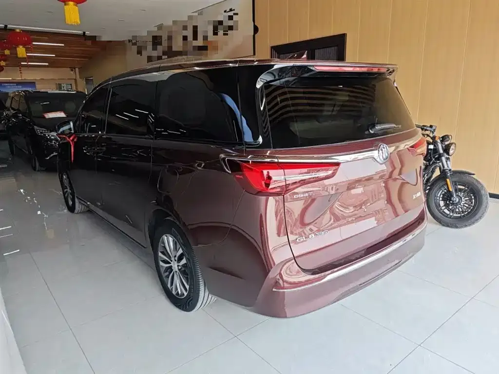 Buick GL8 2022 из CN, фото 3