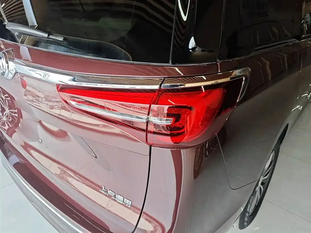 Buick GL8 2022 из CN, фото 2