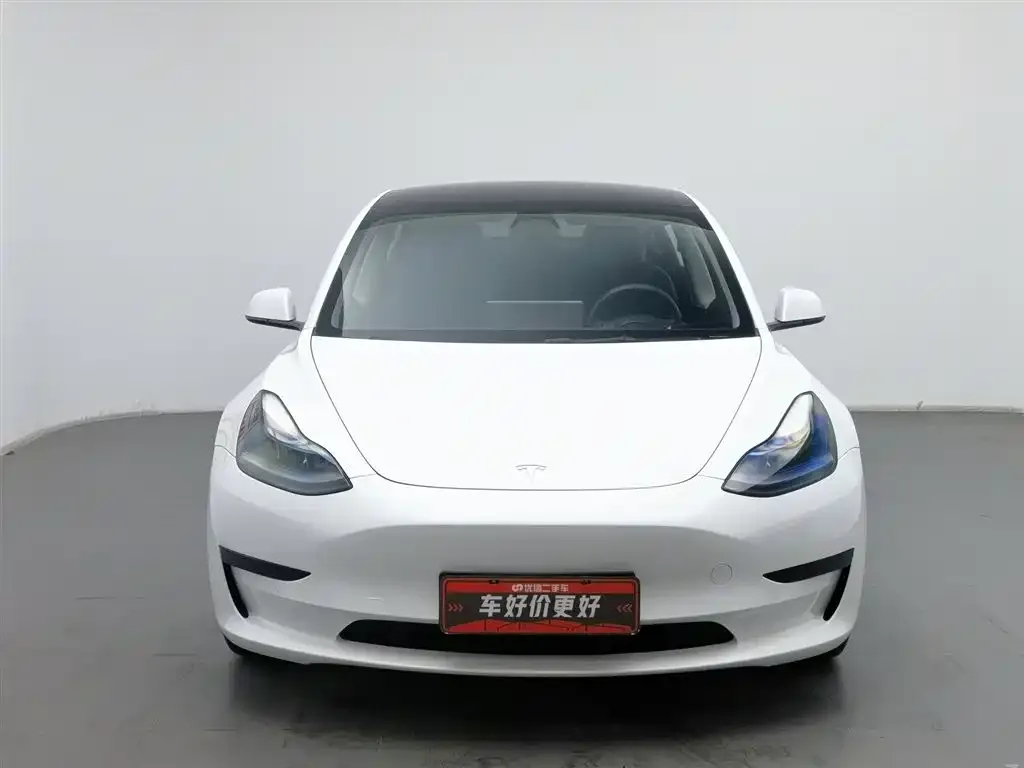 Tesla Model 3 — фото 3