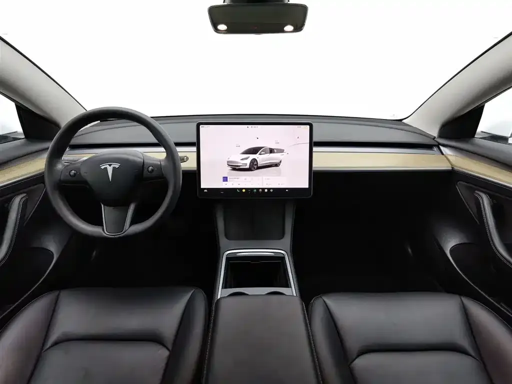 Tesla Model 3 — фото 7