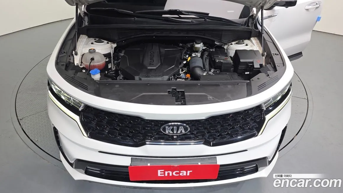 Kia Sorento — фото 8