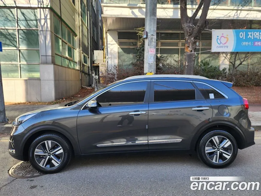 Kia Niro — фото 6