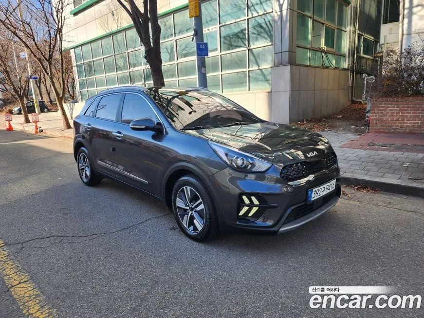 Kia Niro — фото 10
