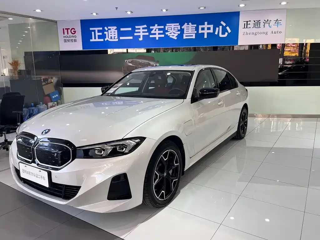 BMW i3 — фото 1