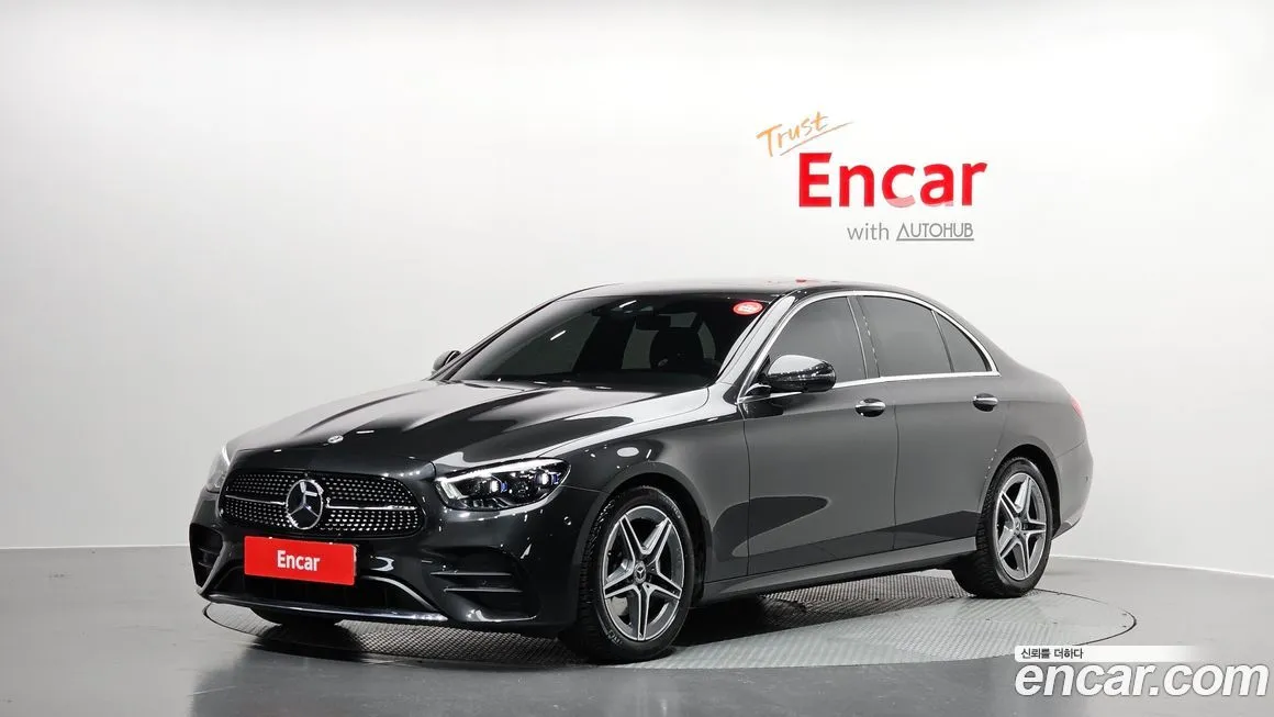 Mercedes-Benz E-Class — фото 1