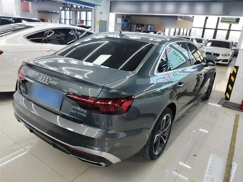 Audi A4L 2022 из CN, фото 7