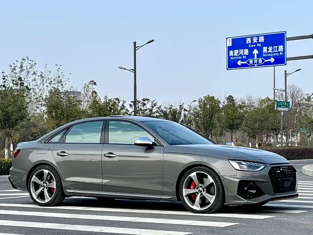 Audi S4 2023 из CN, фото 3
