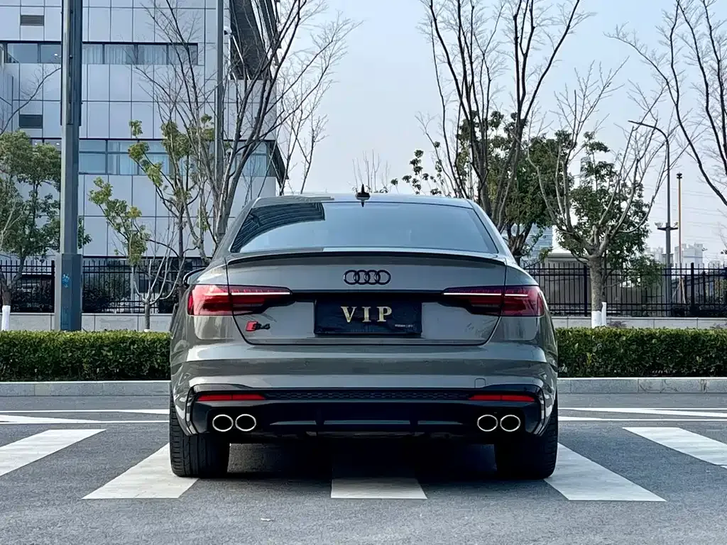Audi S4 2023 из CN, фото 7