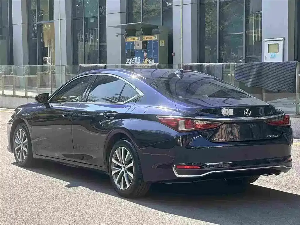 Lexus ES 2021 из CN, фото 2