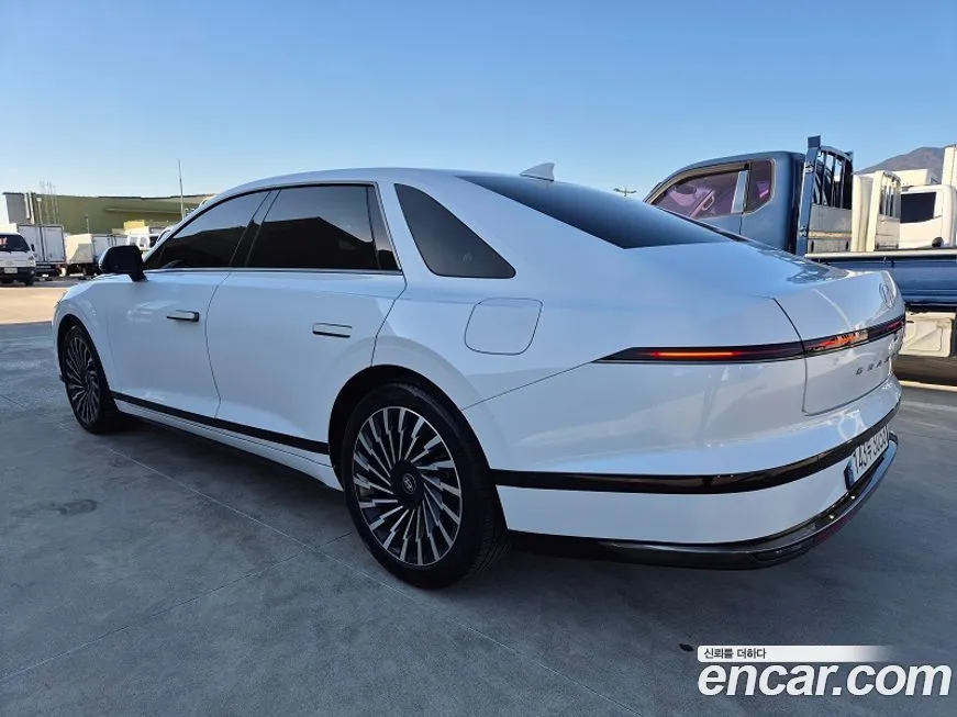Hyundai Grandeur 2023 из KR, фото 3