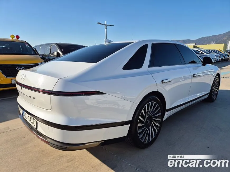 Hyundai Grandeur 2023 из KR, фото 4