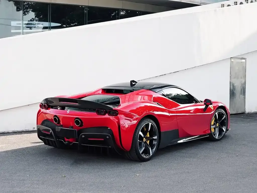 Ferrari SF90 — фото 4