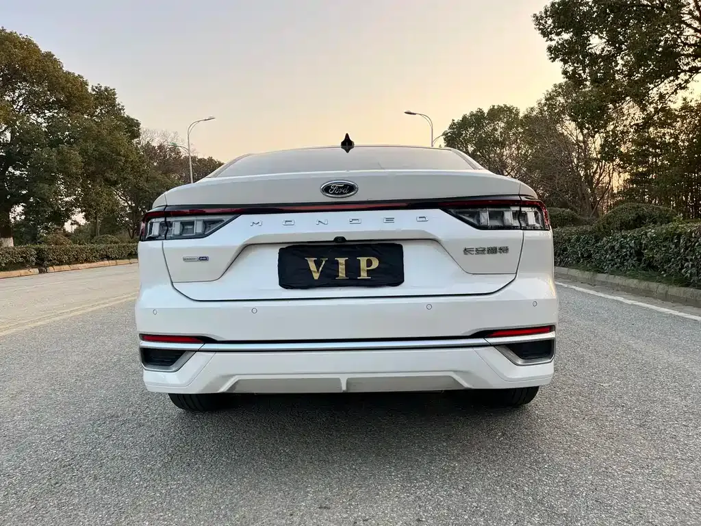 Ford Mondeo 2022 из CN, фото 7