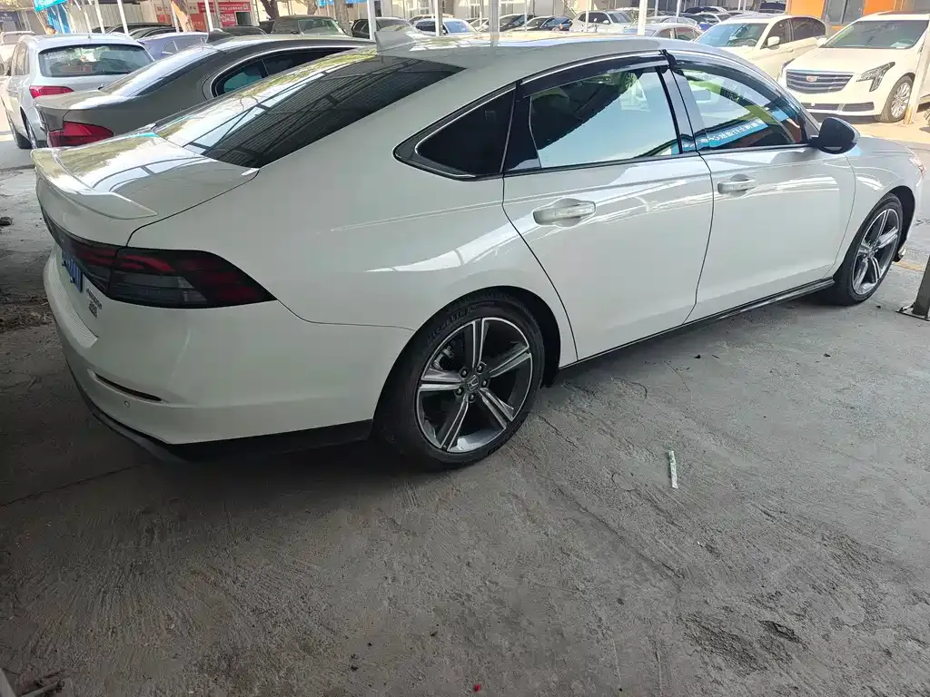 Honda Accord — фото 5