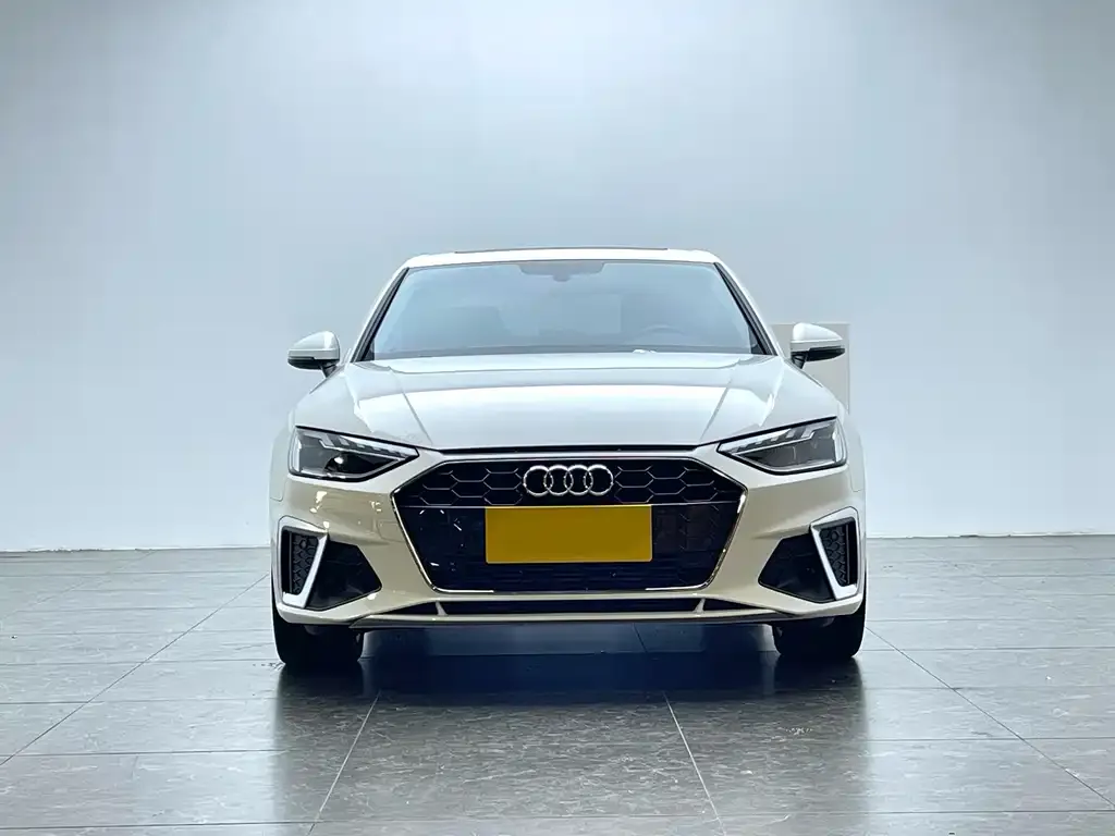 Audi A4L — фото 5