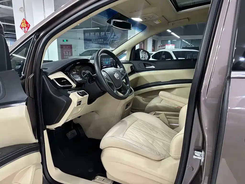Buick GL8 2024 из CN, фото 2