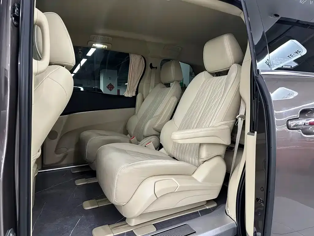 Buick GL8 2024 из CN, фото 7