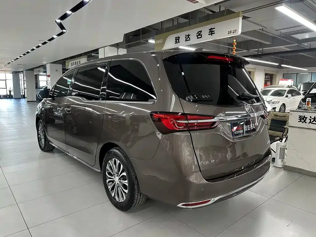 Buick GL8 2024 из CN, фото 10