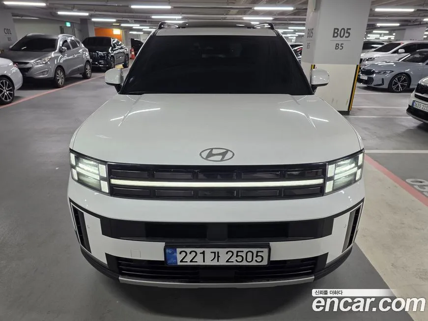 Hyundai Santafe — фото 1