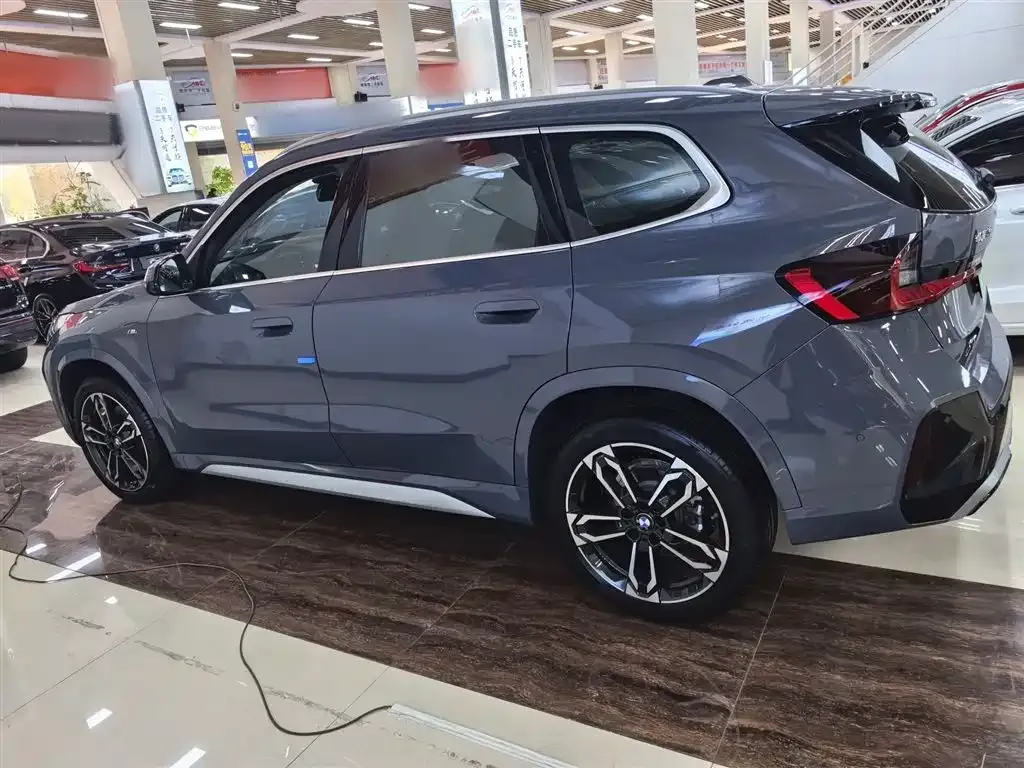 BMW X1 — фото 10