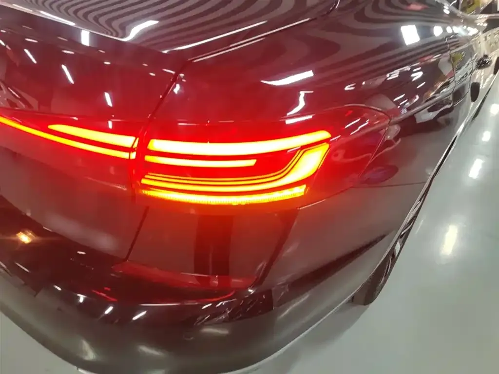 Volkswagen Passat — фото 2