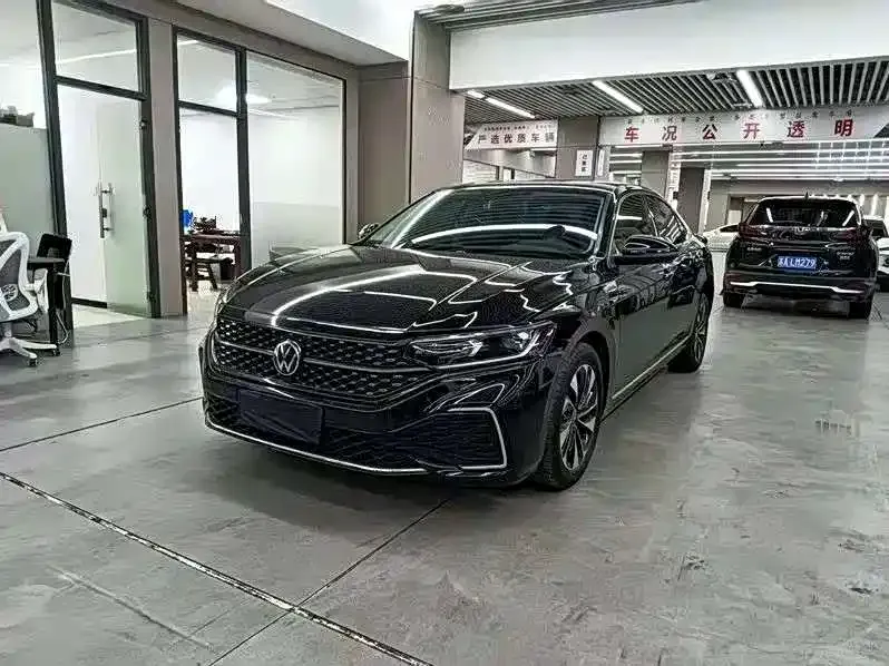 Volkswagen Passat 2022 из CN, фото 1