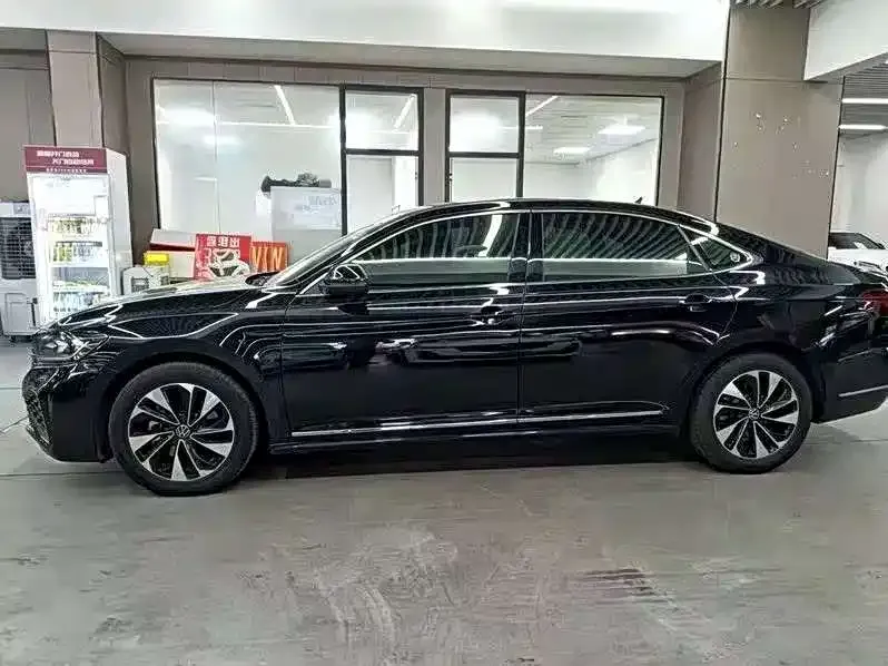 Volkswagen Passat 2022 из CN, фото 2