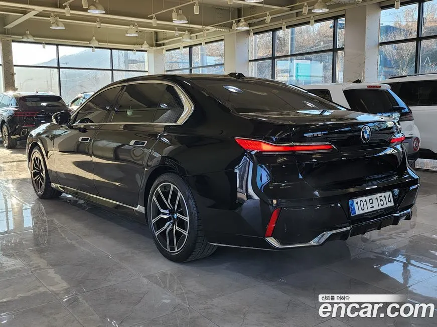 BMW 7-Series 2023 из KR, фото 3