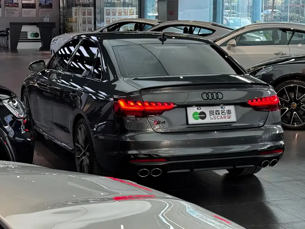 Audi S4 2024 из CN, фото 10