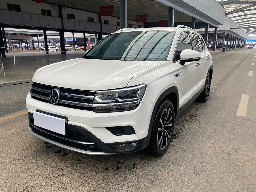 Volkswagen Tharu — фото 1