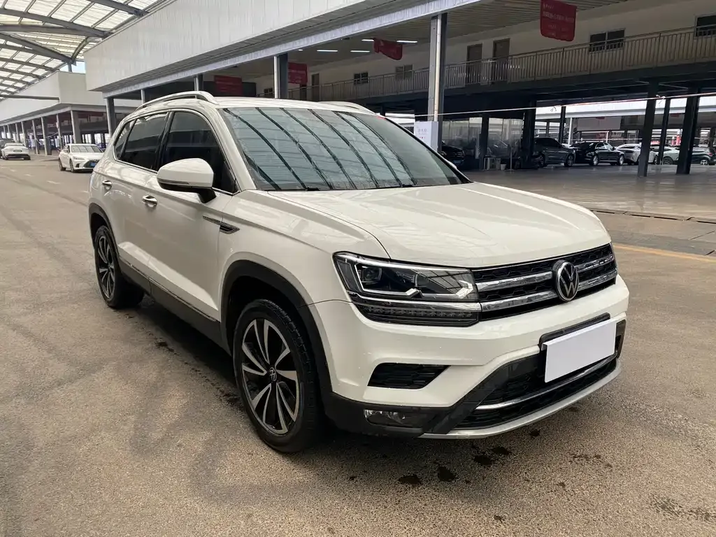 Volkswagen Tharu — фото 3