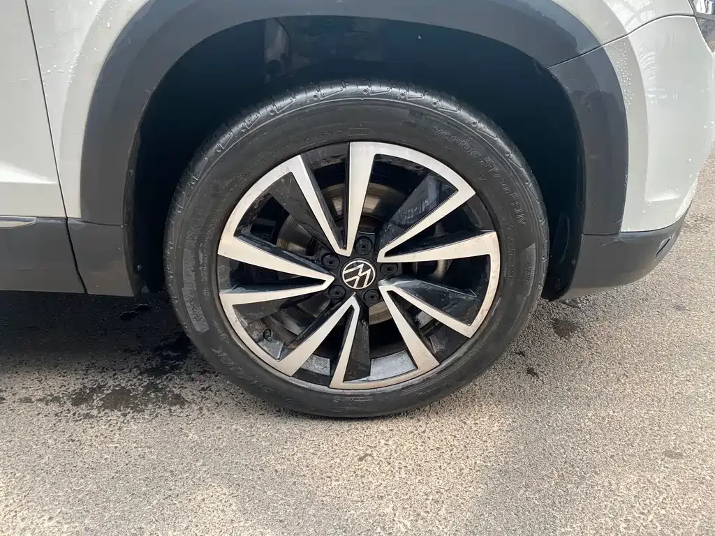 Volkswagen Tharu — фото 2