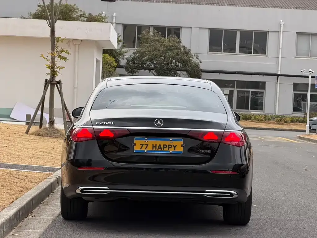 Mercedes-Benz E-Class 2024 из CN, фото 2